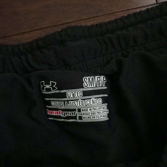 Under armour shorts - Picture 3 of 3